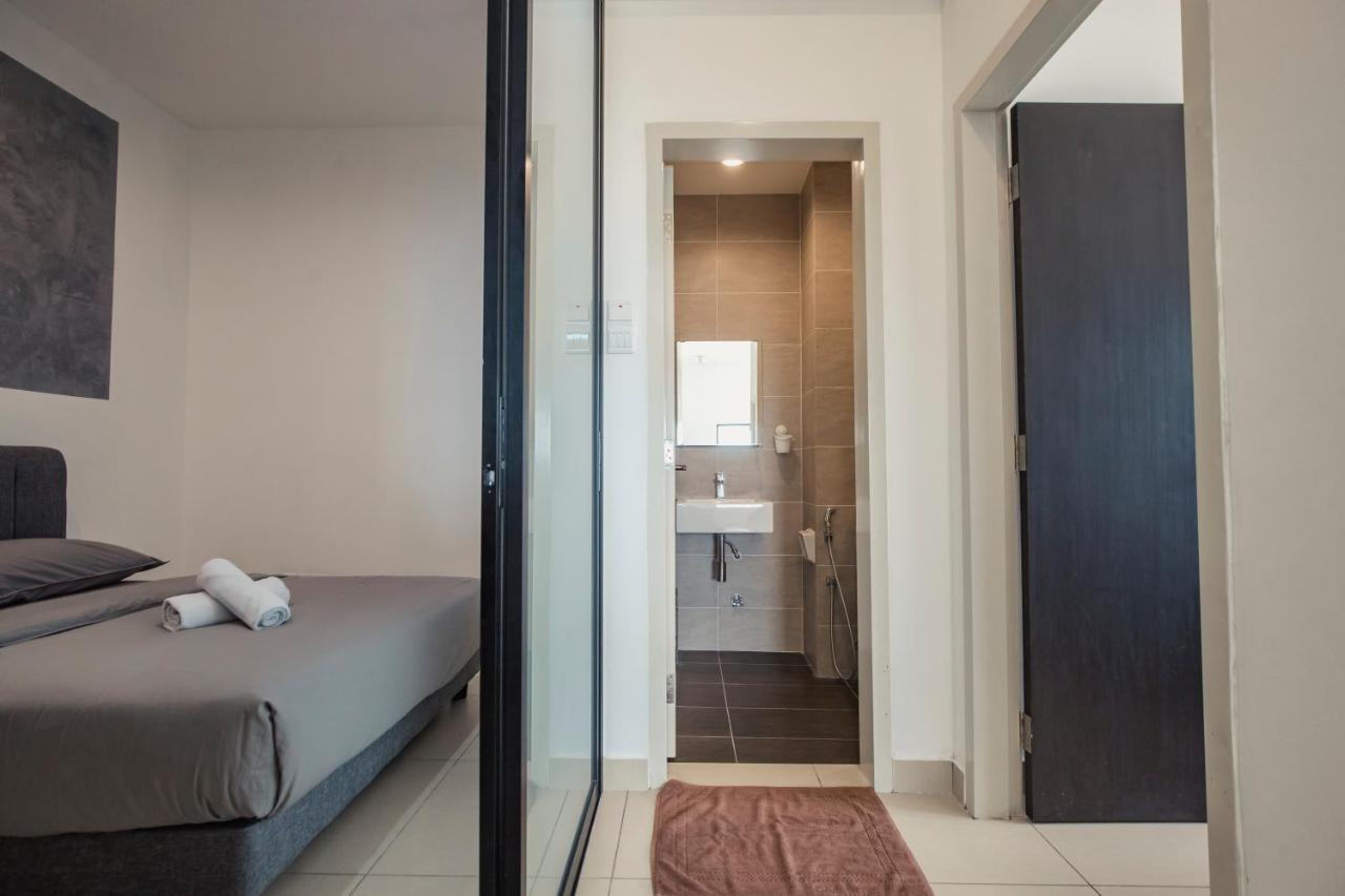 Modern Suite@midhills *